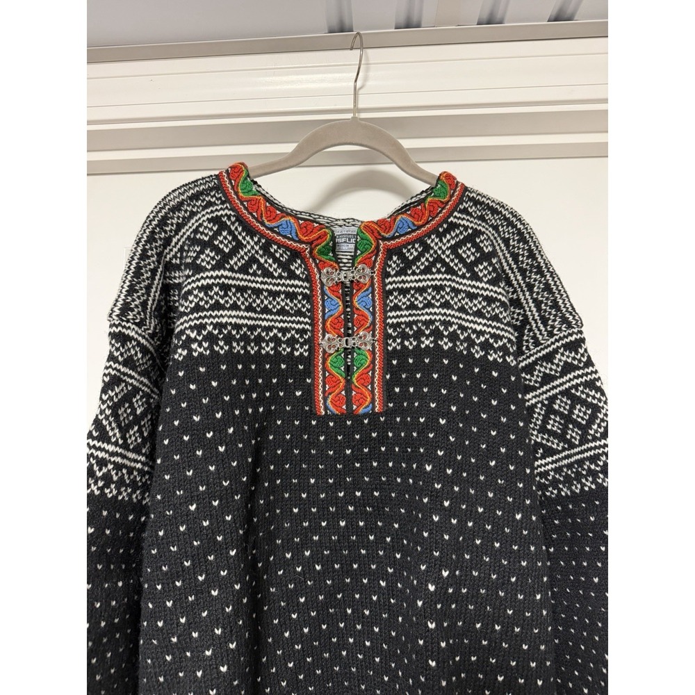 Husfliden, traditional Norwegian wool sweater, Setesdal Style, Medium - Picture 2 of 6